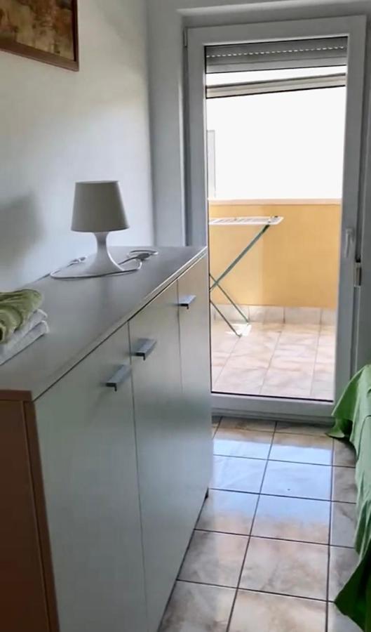 Jersani Apartment Murter Exterior foto